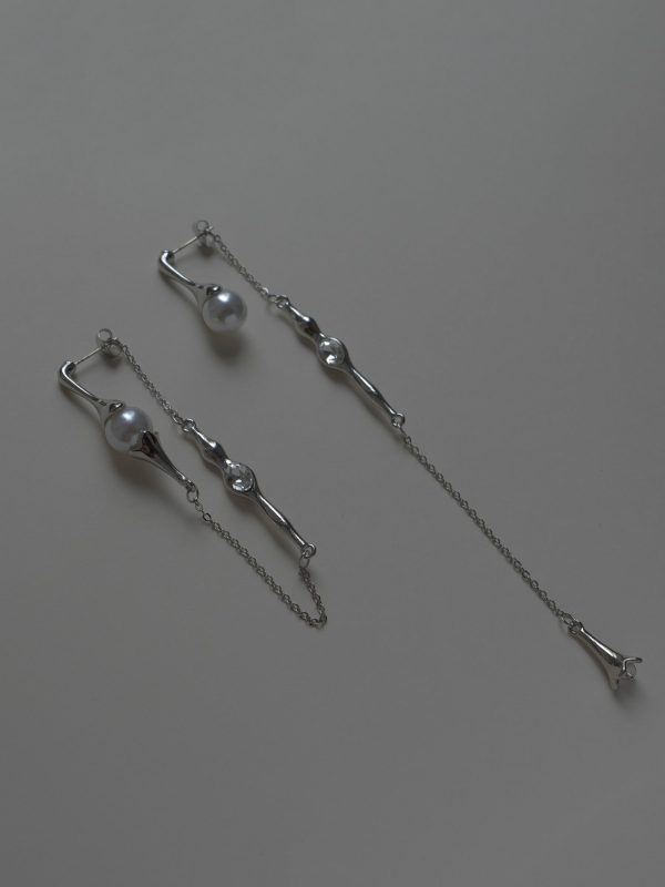 Asymmetry Elixir Earrings - Silver Supply