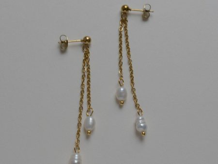 Tiny Dangling Pearls Earrings Online Sale