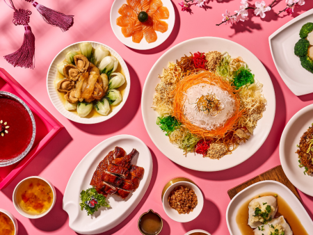 Lunar New Year Family Feast 福满桌席团聚 外帶套餐 on Sale