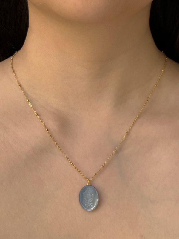 Large Pearl Pendant Necklace with Carved Flowers - Blue Supply